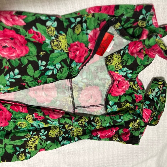 Floral Pin-up Women's Pencil Dress - Picture 8 of 8